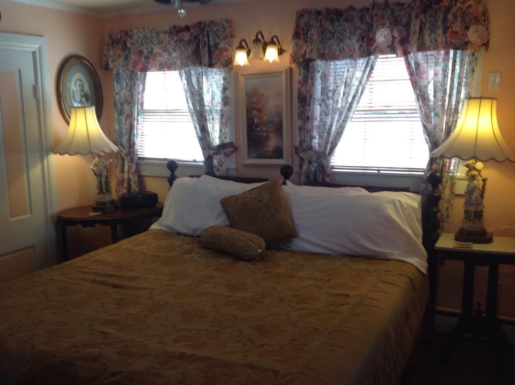 The Bradford Carver Guest House Provincetown Habitación foto