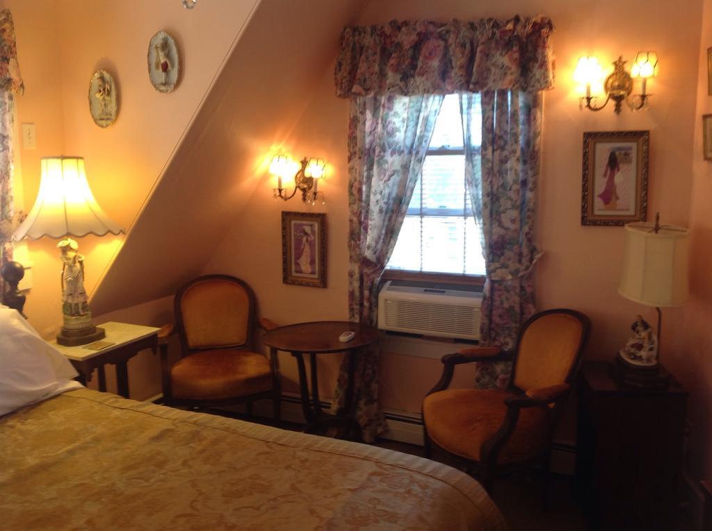The Bradford Carver Guest House Provincetown Habitación foto