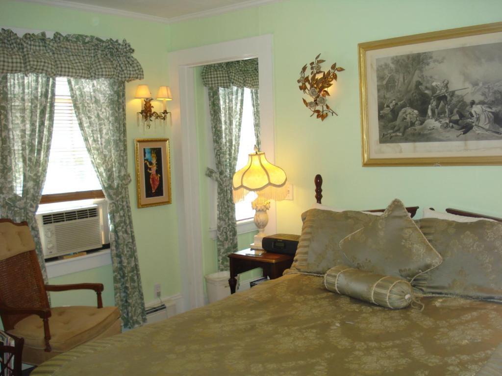 The Bradford Carver Guest House Provincetown Habitación foto